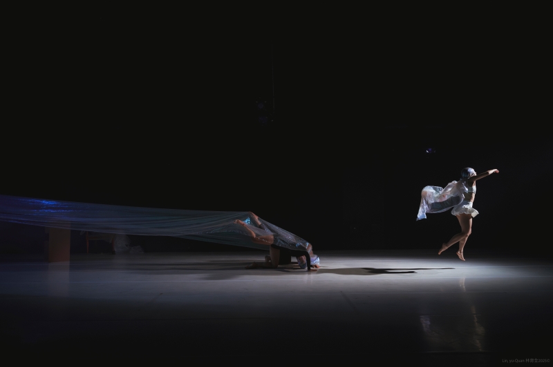 余余劇場2025年度製作《月光顯影》｜余余劇場｜國藝會補助成果檔案庫